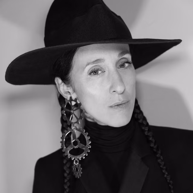 Portrait of Esther Perbandt