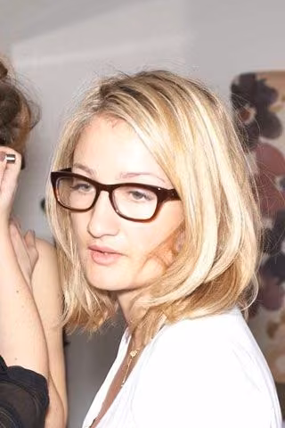 Portrait of Zoë Jordan