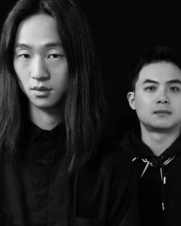 Group photograph of Sanglak Shon and Kanghyuk Choi
