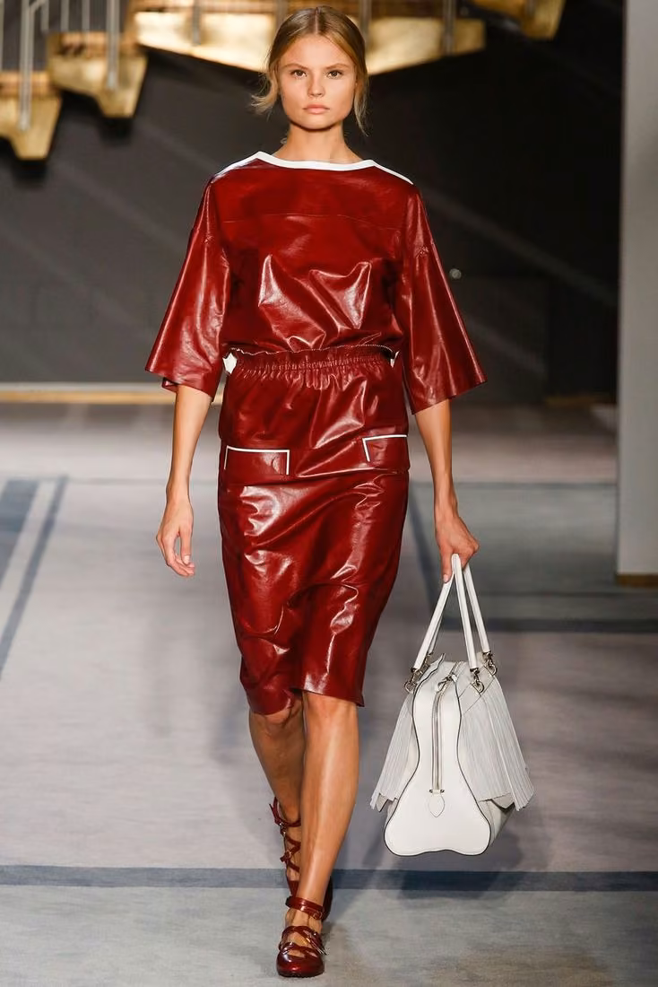 Look 1 — Tod's Spring 2014 Ready-to-Wear Collection — Alessandra Facchinetti