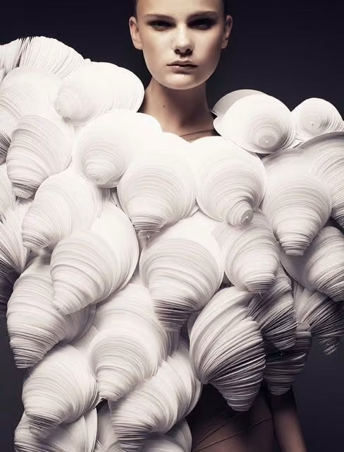 Sculptural white paper garment — Bea Szenfeld