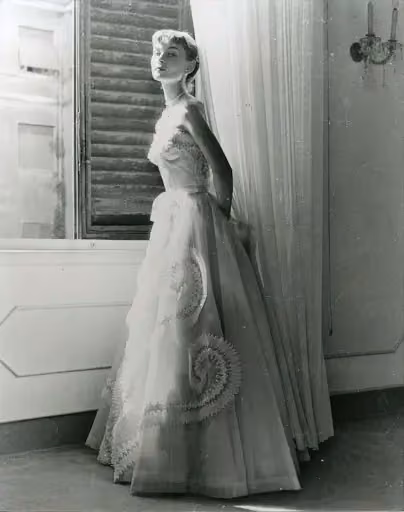 Gown worn by Audrey Hepburn — Micol Fontana, 1952