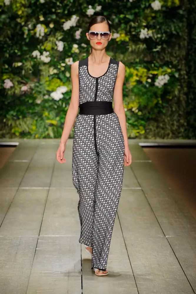 Black-and-white patterned jumpsuit — Laura Biagiotti, Spring/Summer 2016