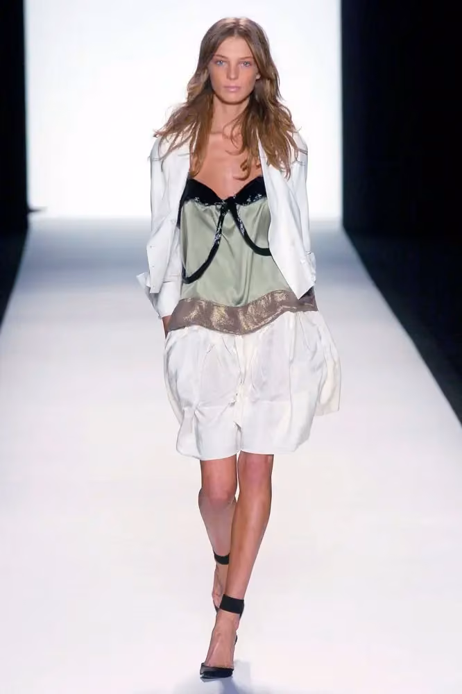 Chloé — Look 1 — Phoebe Philo, Spring 2005 Ready-to-Wear