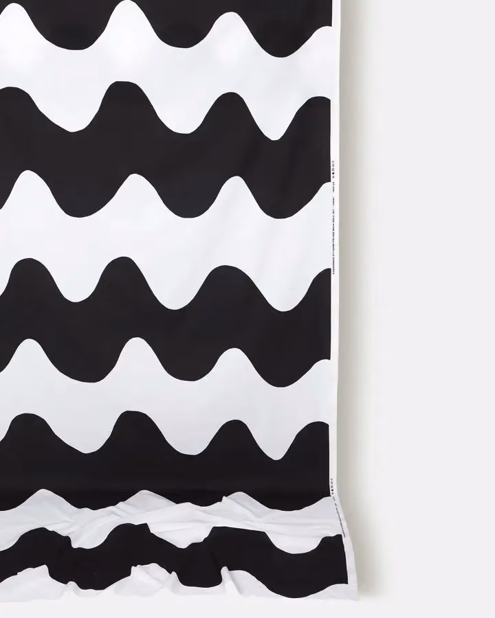 Lokki cotton fabric — Armi Ratia, Pattern designed 1961; photographed printing undated