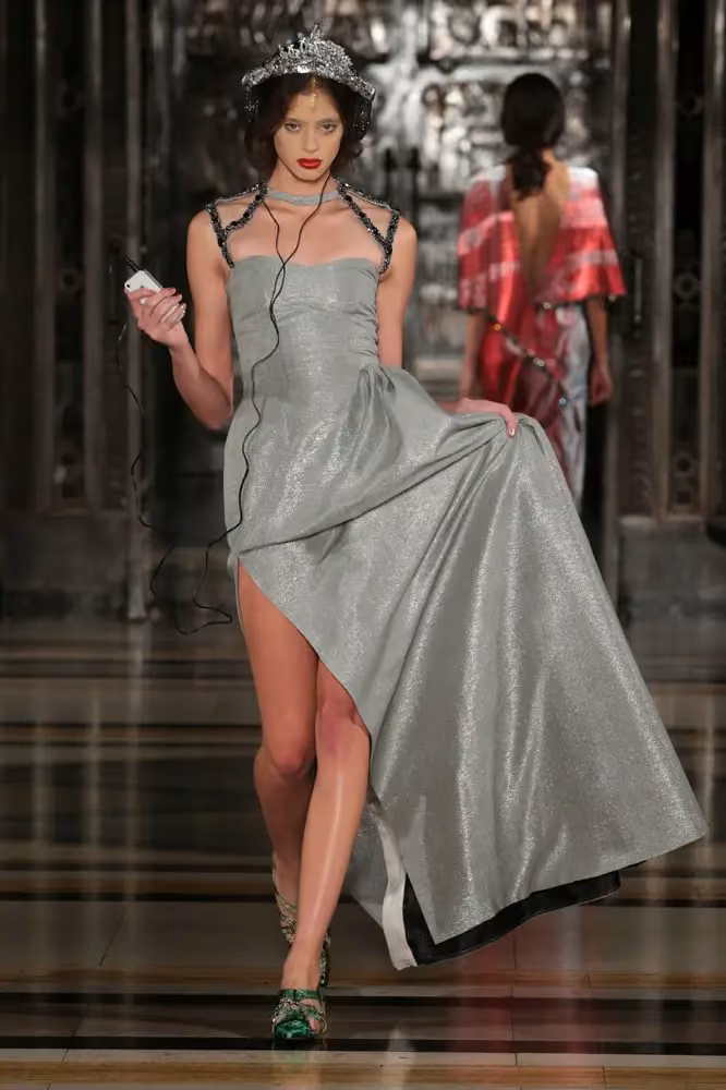 Silver gown with a raised side drape — Bernard Chandran, Spring/Summer 2014