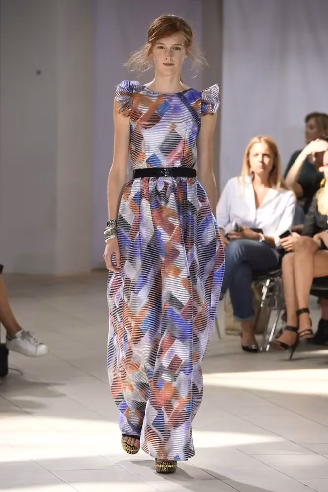 Geometric-print gown with ruffled shoulders — Ole Yde, Spring/Summer 2016
