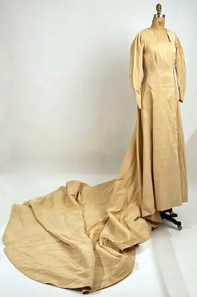Wedding ensemble — Muriel King, 1935–39