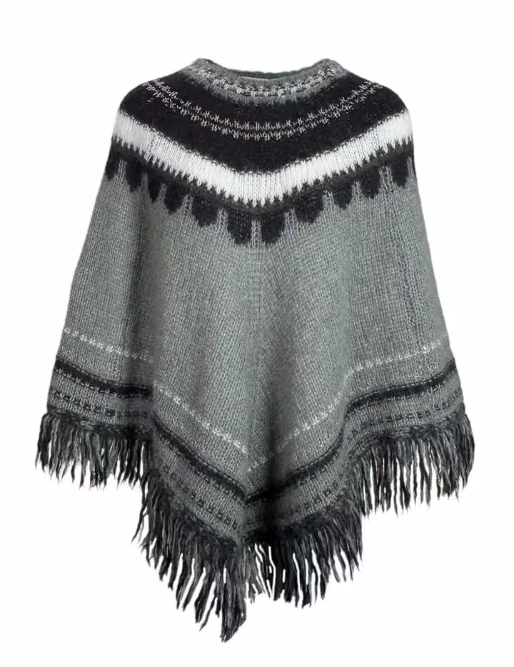 Efri-Reykir, poncho — Bergþóra Guðnadóttir, Date not documented
