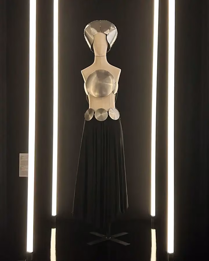 Alluminio evening dress and helmet — Germana Marucelli, Spring–Summer 1969