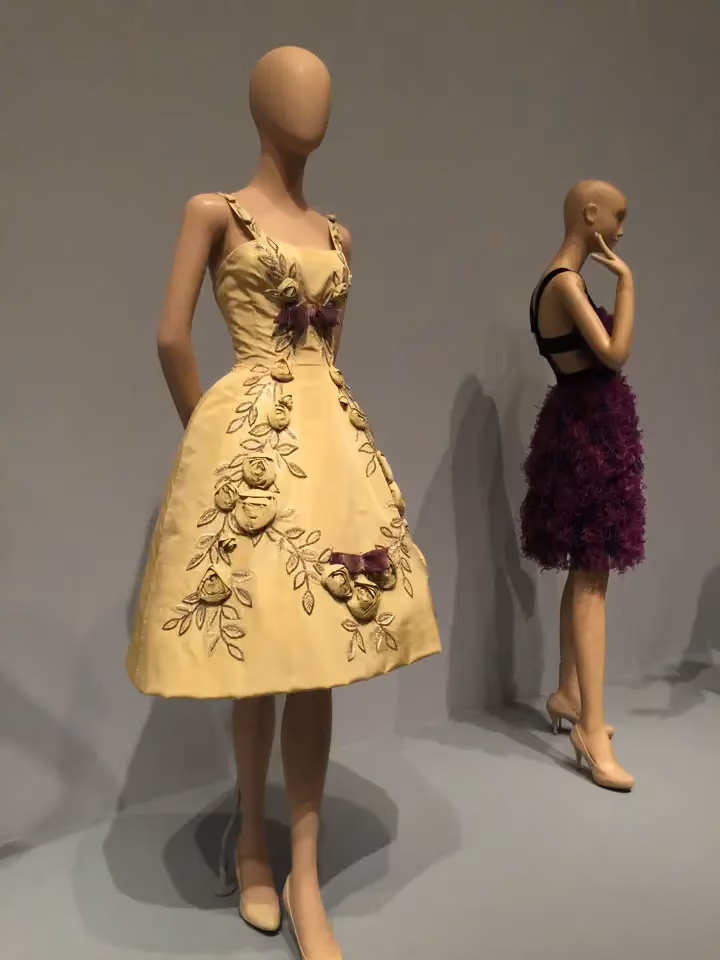 Beaded floral cocktail dress — Emilio Schuberth, c. 1961