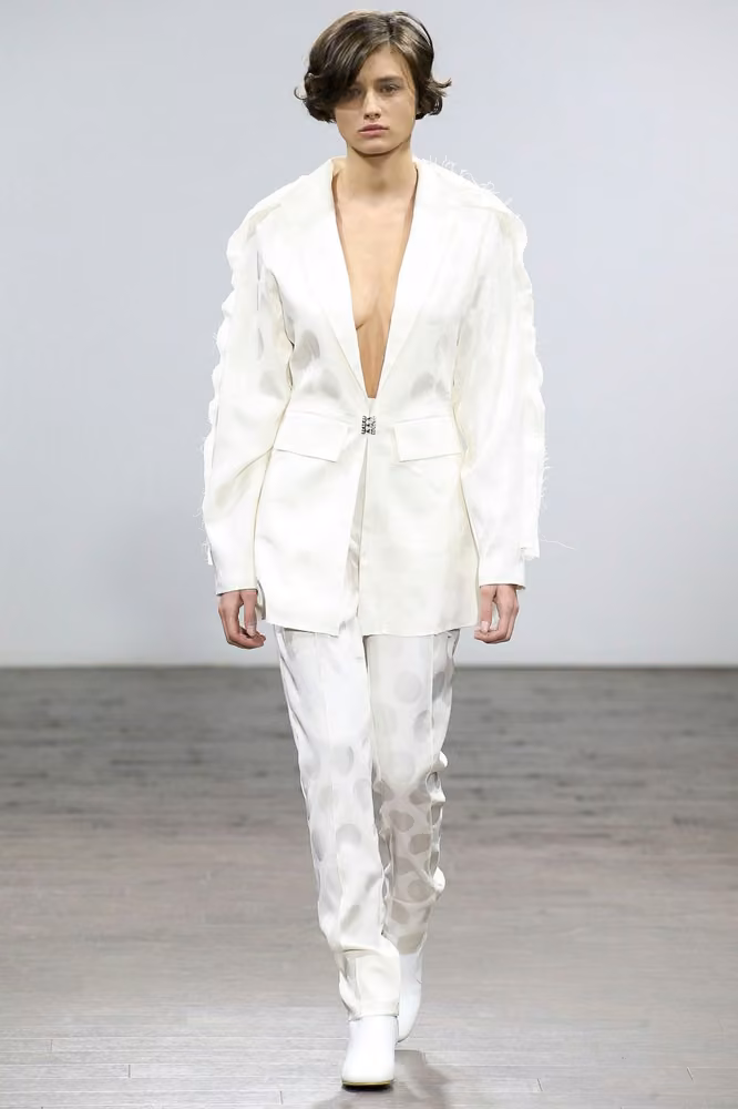 Textured white pantsuit, Tatuna Nikolaishvili, Tbilisi Spring 2017.