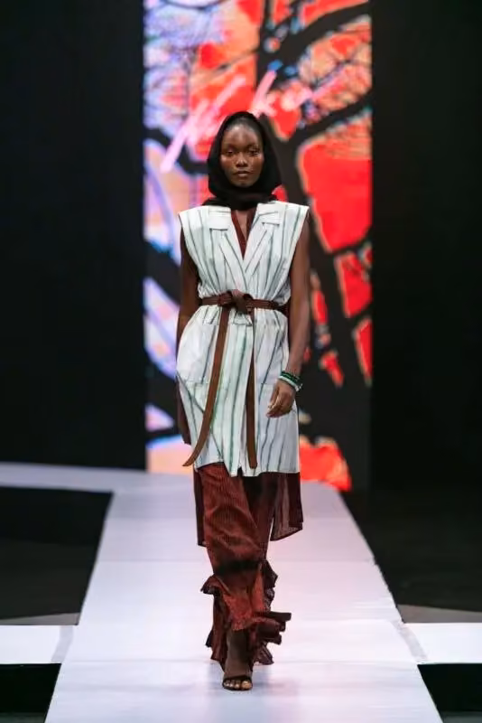 Niuku — Striped belted tunic ensemble — Kadiata Diallo, 2021