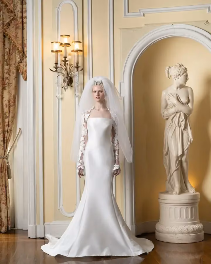 Fitted bridal gown with a flared hem — Reem Acra, Spring 2025