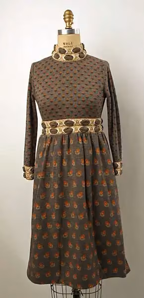 Dress — Hardy Amies, 1969–70