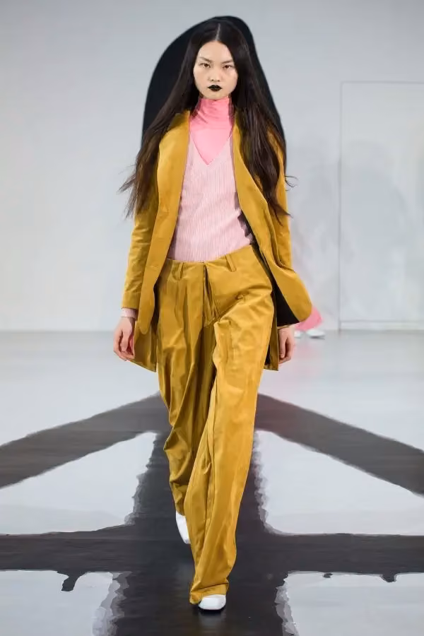 Yellow suit with a pink blouse — Tuomas Merikoski, Autumn/Winter 2019